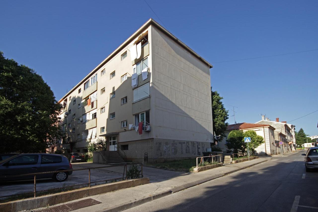 Apartment Bizjak Пула Екстер'єр фото